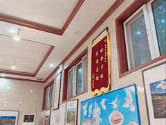 -鸿亨泰杂鱼馆(港馨家园店)