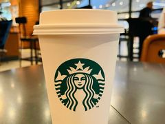 -星巴克(上海虹桥新天地二店)