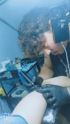 -猛子刺青纹身店