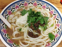 -鑫花溪牛肉米粉(人民广场店)
