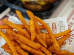 -The Habit Burger Grill 哈比特汉堡(世博店)