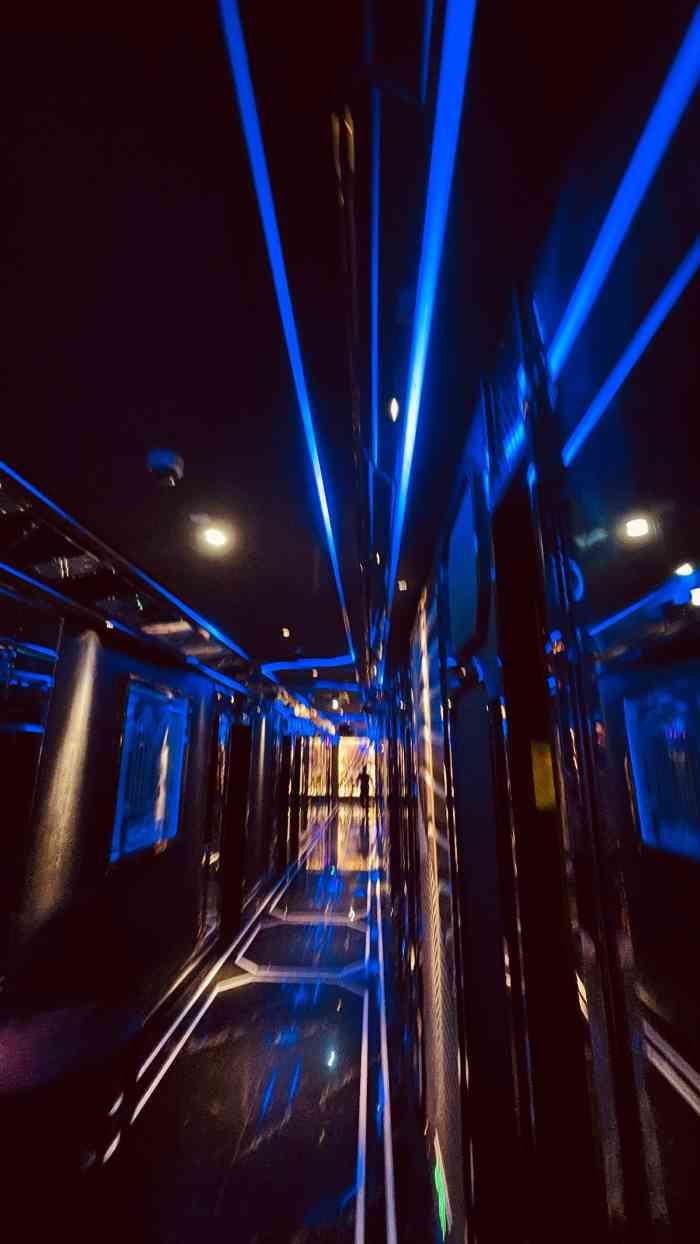 自由港量贩式ktv(汇都店)