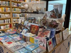 -猫的天空之城概念书店(杭州南宋御街店)