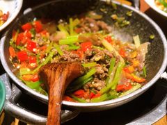 小牛肉-吃饭皇帝大土家民族菜(正大广场店)