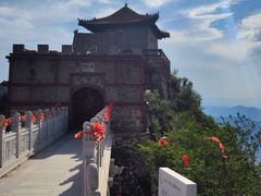 -鸡鸣山旅游风景区