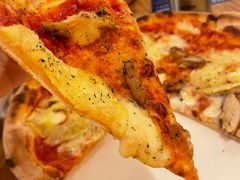 -城市大道红炉披萨烘焙坊