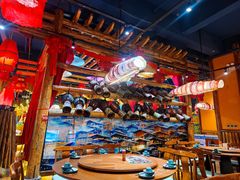 -老滇山寨•云南特色菜•地方菜•民族风情歌舞表演(金碧店)