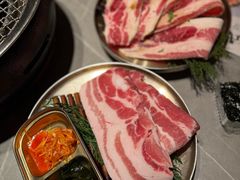 -草家酱蟹炭火烤肉店(珲春南路一店)