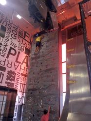 -嗨翻Hi-Fun竞技主题乐园·蹦床团建生日聚会(五棵松华熙店)