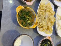 -光头药膳鸡(莱茵小镇店)