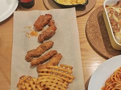 -必胜客(WOW昙华林店)