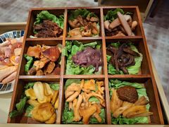 -芸鲜季·云南野生菌餐厅· 云南风物味研社(闵行店)