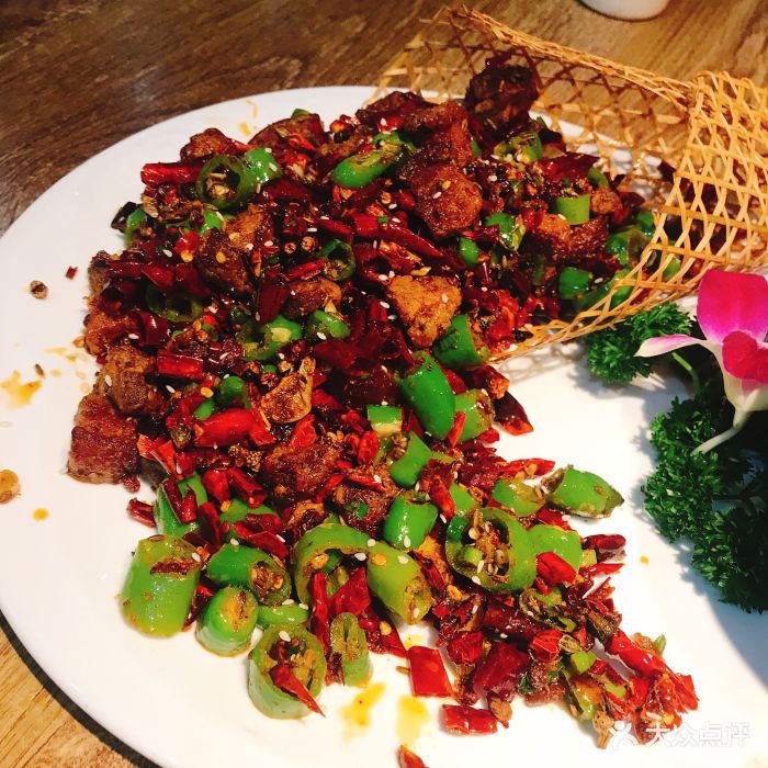 花溪小镇(高雄店)干煸红烧肉图片