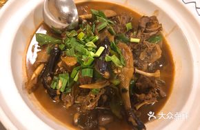 Red Soup Pot Duck