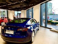 -TESLA 特斯拉(上海太古汇体验店)
