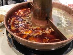 -楼外楼大刀肉传统火锅居(博学路店)