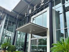-上海汇之星奔驰4S店(浦东新店)