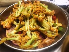 有机花菜-小船渔村•大连菜•大连焖鱼(黄河路店)