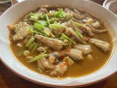 -头上红煨盐鸡·非遗院子餐厅