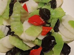 -赶海部落海鲜城(海阳路店)