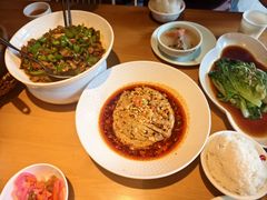 -自己人·宜昌菜(水悦城店)