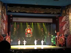 -工人俱乐部剧场杂技表演