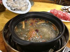 -濠轩阁特色生蚝火锅(水湾路店)