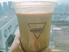 拿鐵-Manner Coffee(芮欧百货店)