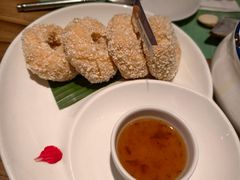 炸虾饼配泰国梅子酱-帕蓝·暹罗料理(大学路店)