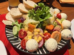 奶酪球沙拉-申德勒加油站西餐厅(日坛路总店)