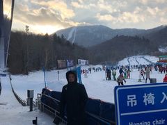 -亚布力新体委滑雪场