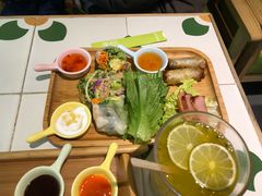 -越弥越南传统美食馆