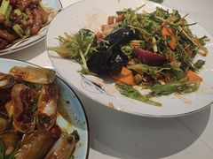 -嗨辣小聚·盘锦河蟹·海鲜烧烤龙虾(盘锦十年好店)