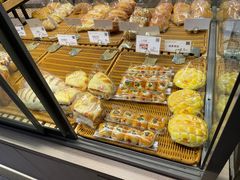 -顶东面包花园·生日蛋糕(世博店)