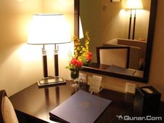 -上海豪德万源酒店(陆家嘴东方明珠店)