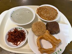 -尹三豆汁(天坛店)