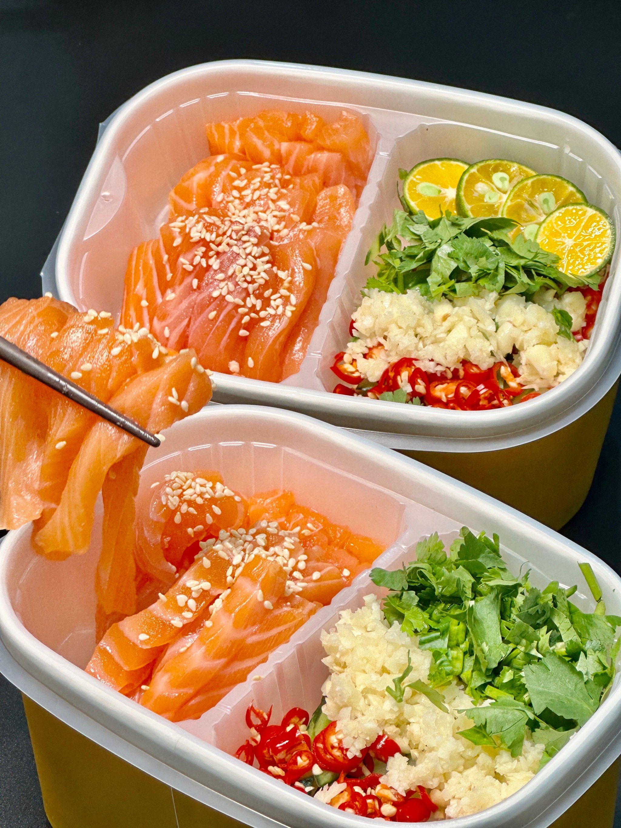 捞汁三文鱼好正[调皮][色][色]