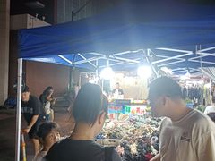 -吴山路夜市