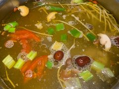 酸萝卜鸭架汤-守柴炉烤鸭(中海国际店)