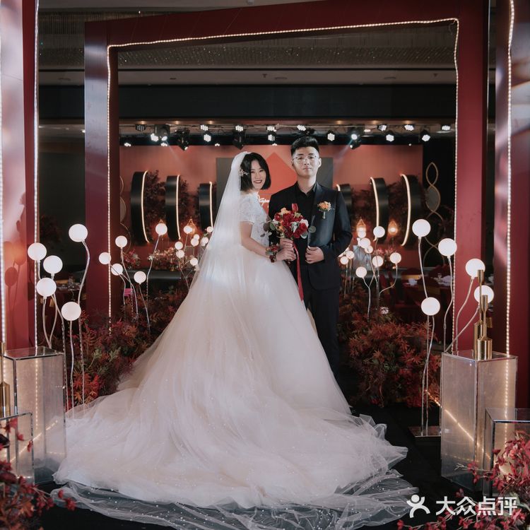 济南婚礼-红与黑的线条碰撞💥