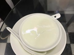 -义顺牛奶公司(新马路老店)