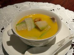 黑毛节瓜滚黑毛猪肉汤/大虾蛋炒河-嘉麟楼