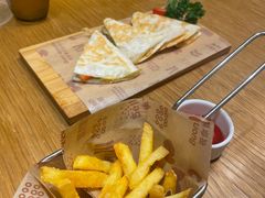 -菲滋意式餐厅(上虞万和城店)