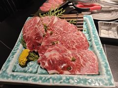 -山川小町·极番烧肉(新地假日广场店)