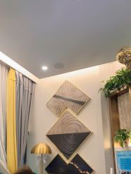 -尚艺造型.剪烫染.接发