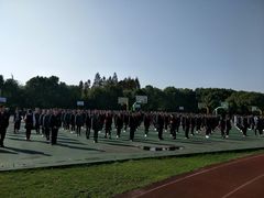 -上海市民办金苹果学校