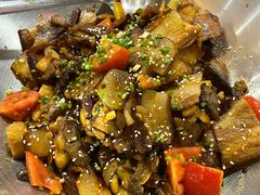 -老唐三下锅 ·张家界地标美食(溪布街店)