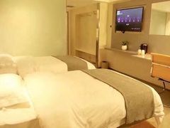 -Zsmart智尚酒店(乌鲁木齐人民广场店)