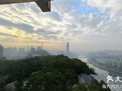 -鹅岭公园瞰胜楼