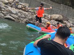 -安吉龙王山峡谷漂流